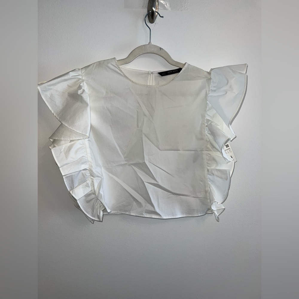 Zara women’s ruffled top